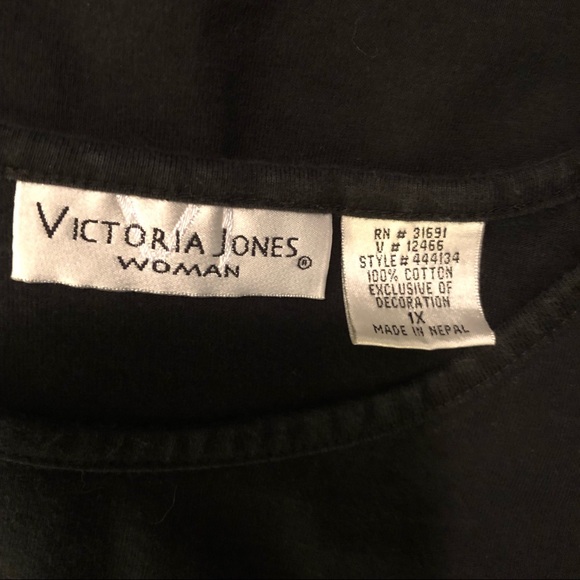 🍄Pretty Victoria Jones T-Shirt🍄 - Picture 5 of 6